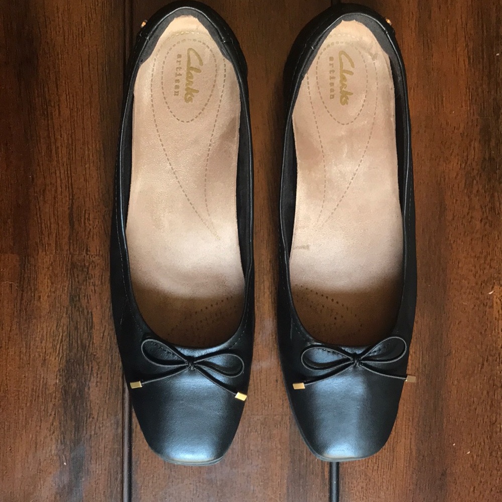 Clark’s Women’s Chandra Light Flat